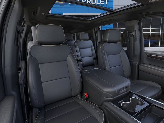 2025 Chevrolet Suburban Premier - Photo 16