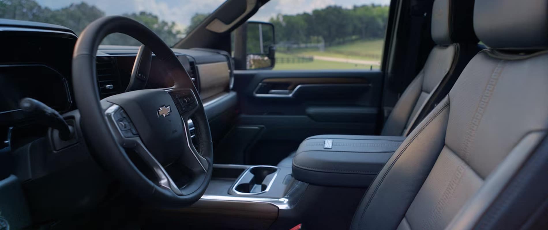 Pre-Owned Vehicles for Sale Near Dallastown 2025 Chevy Silverado 2500 Interior