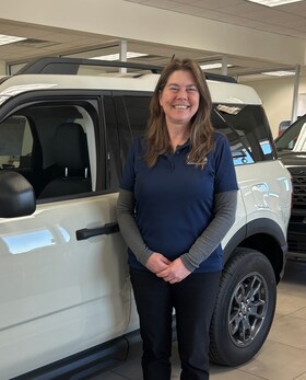 Staff member Pam Dalton from ID_48532b0fba7c