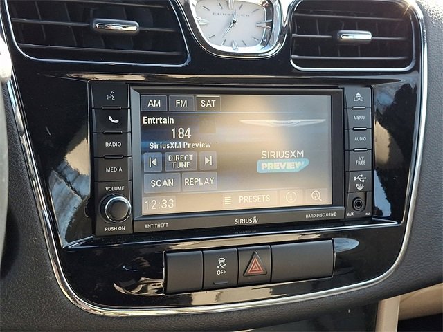 2014 Chrysler 200 Touring photo 3