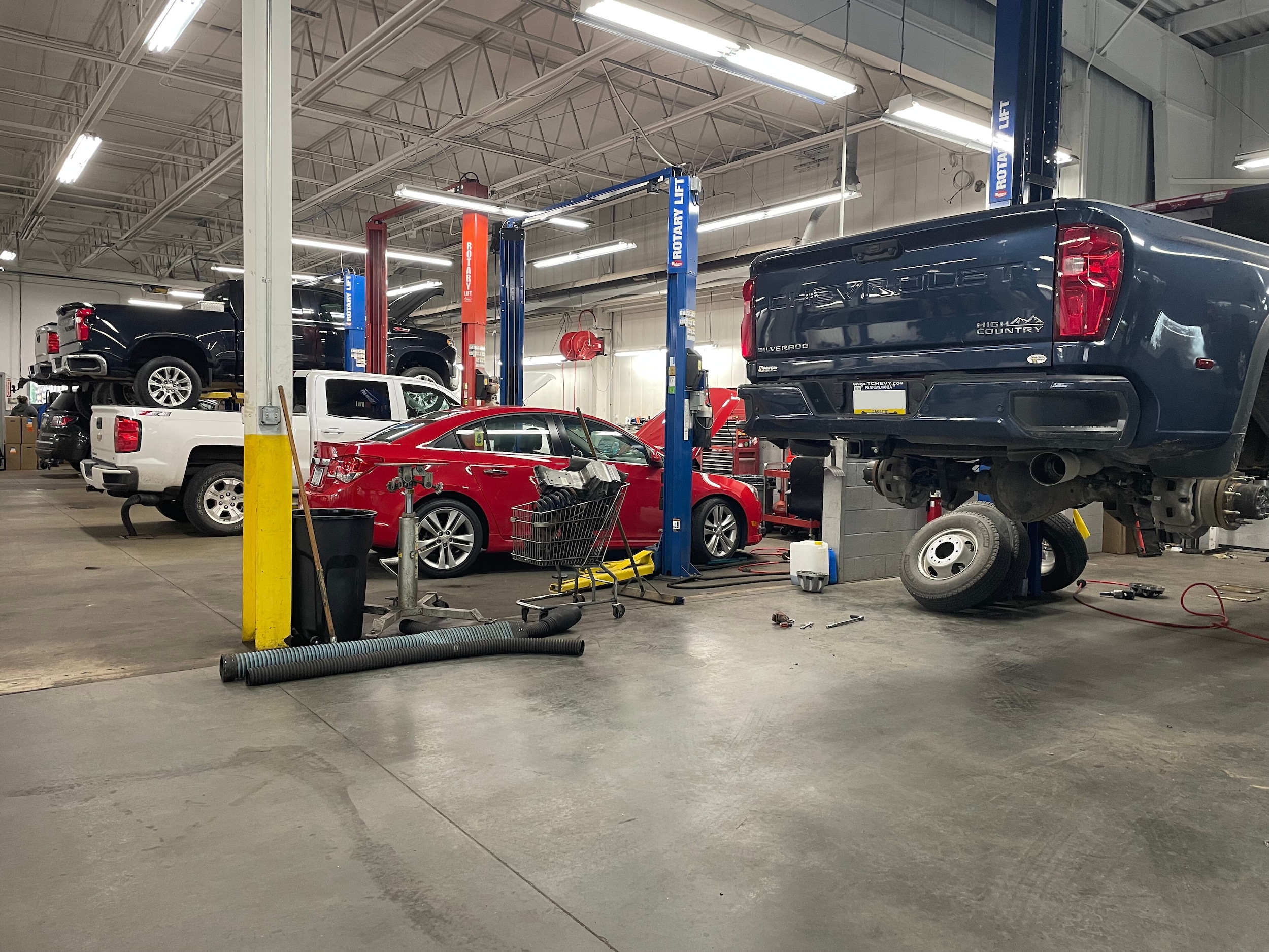 Service Bay at Ciocca Chevrolet of Red Lion