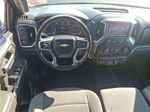 2020 Chevrolet Silverado 1500 LT photo 2