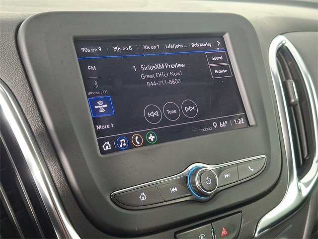 2022 Chevrolet Equinox LT photo 3