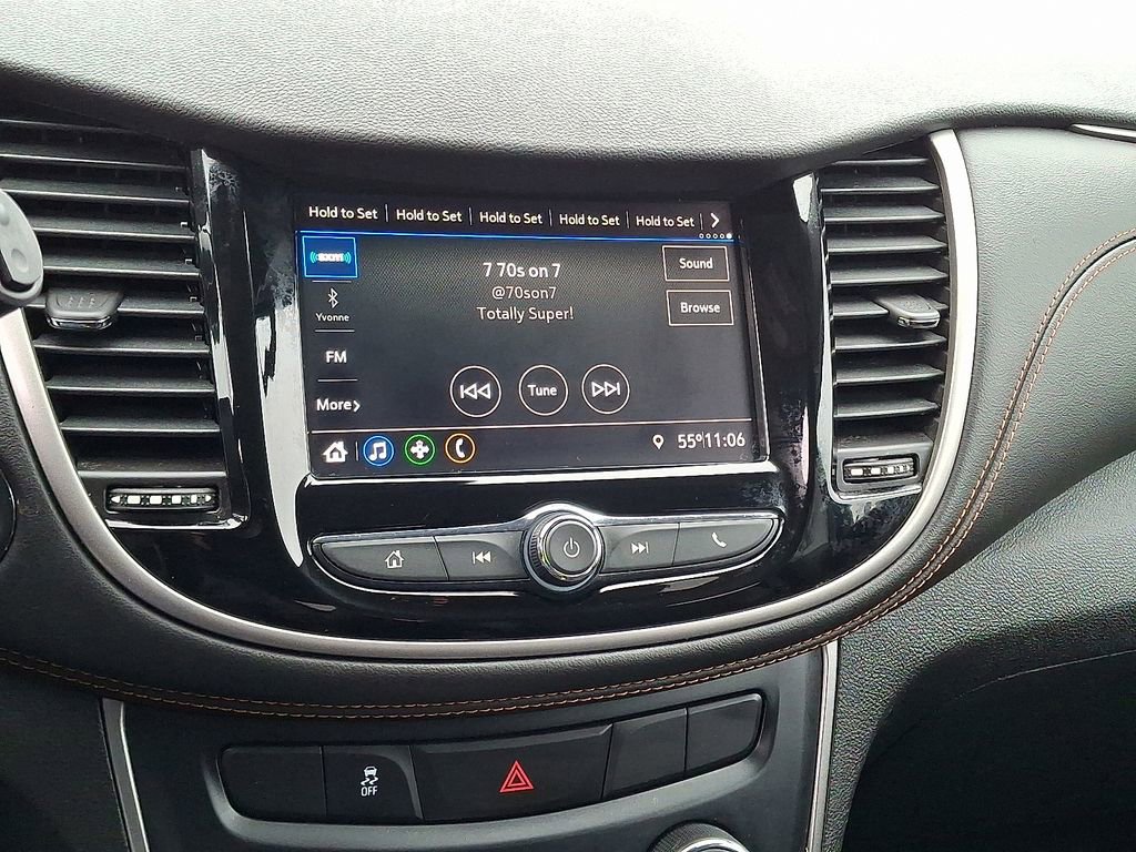 2020 Chevrolet Trax LT photo 3