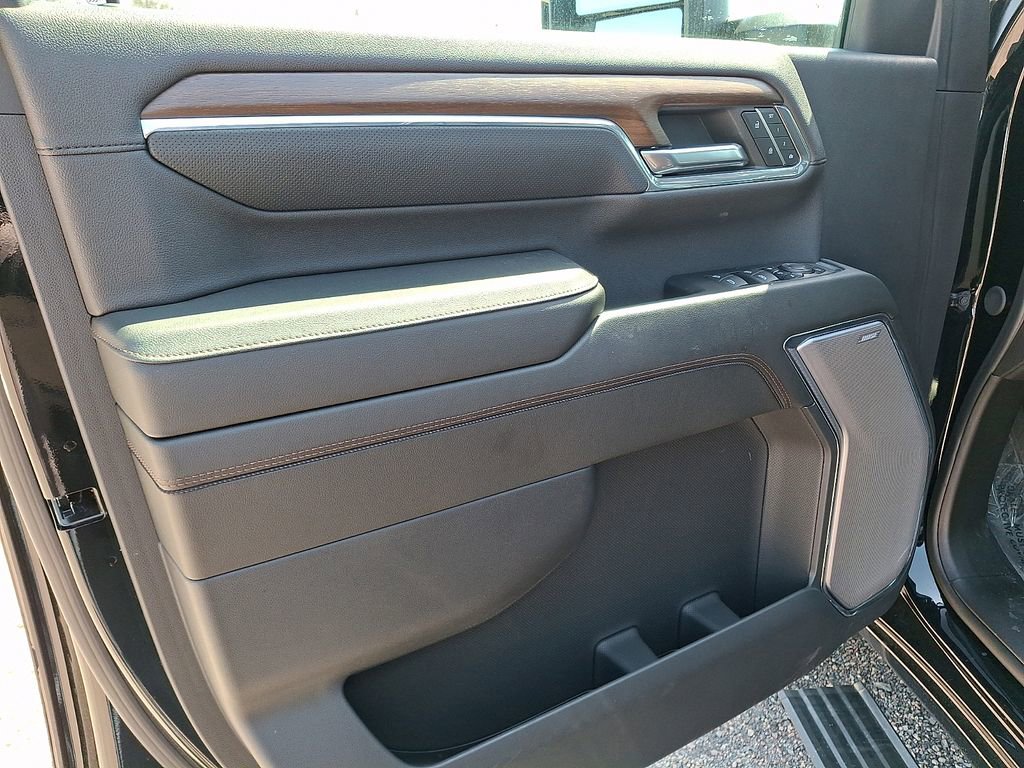 2024 Chevrolet Silverado 3500HD High Country - Photo 14