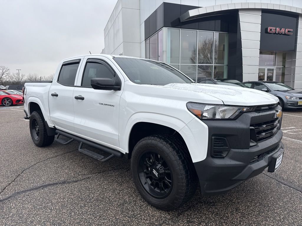 2023 Chevrolet Colorado Work Truck photo 2