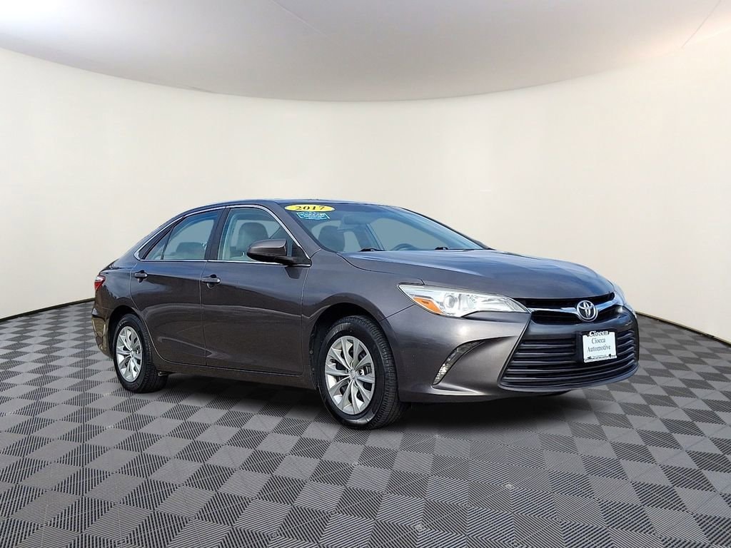 Used 2017 Toyota Camry XLE