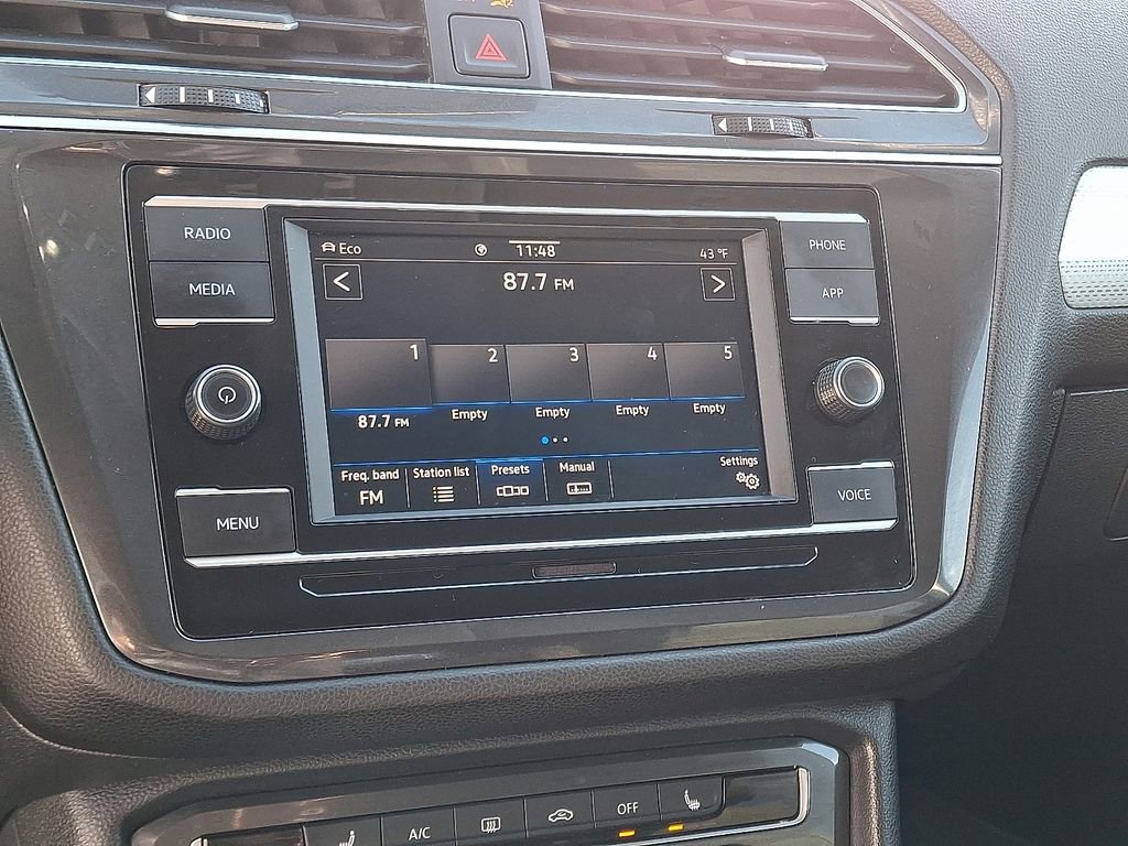 2022 Volkswagen Tiguan S photo 3