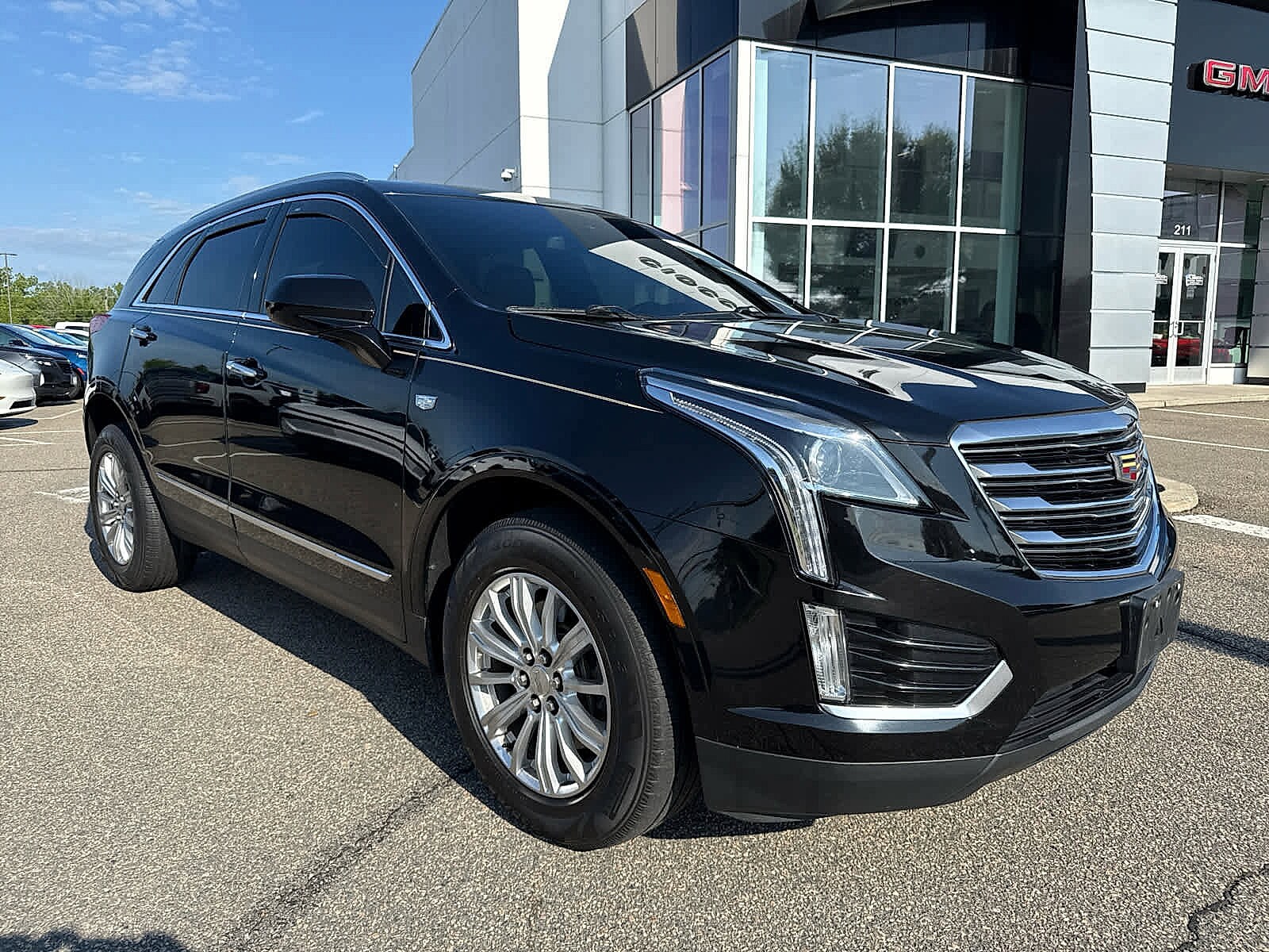 2017 Cadillac XT5 Base photo 2