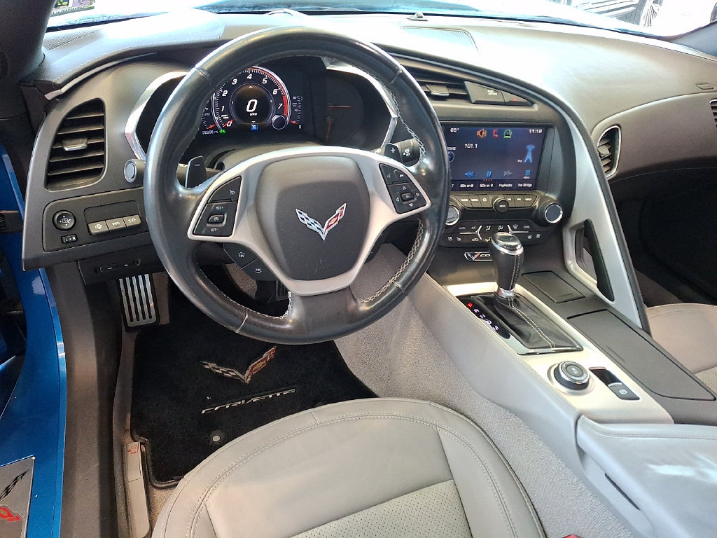 2015 Chevrolet Corvette Z51 - Photo 2