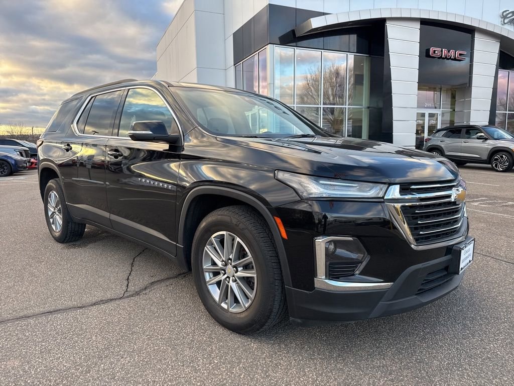 Used 2023 Chevrolet Traverse LT Leather SUV
