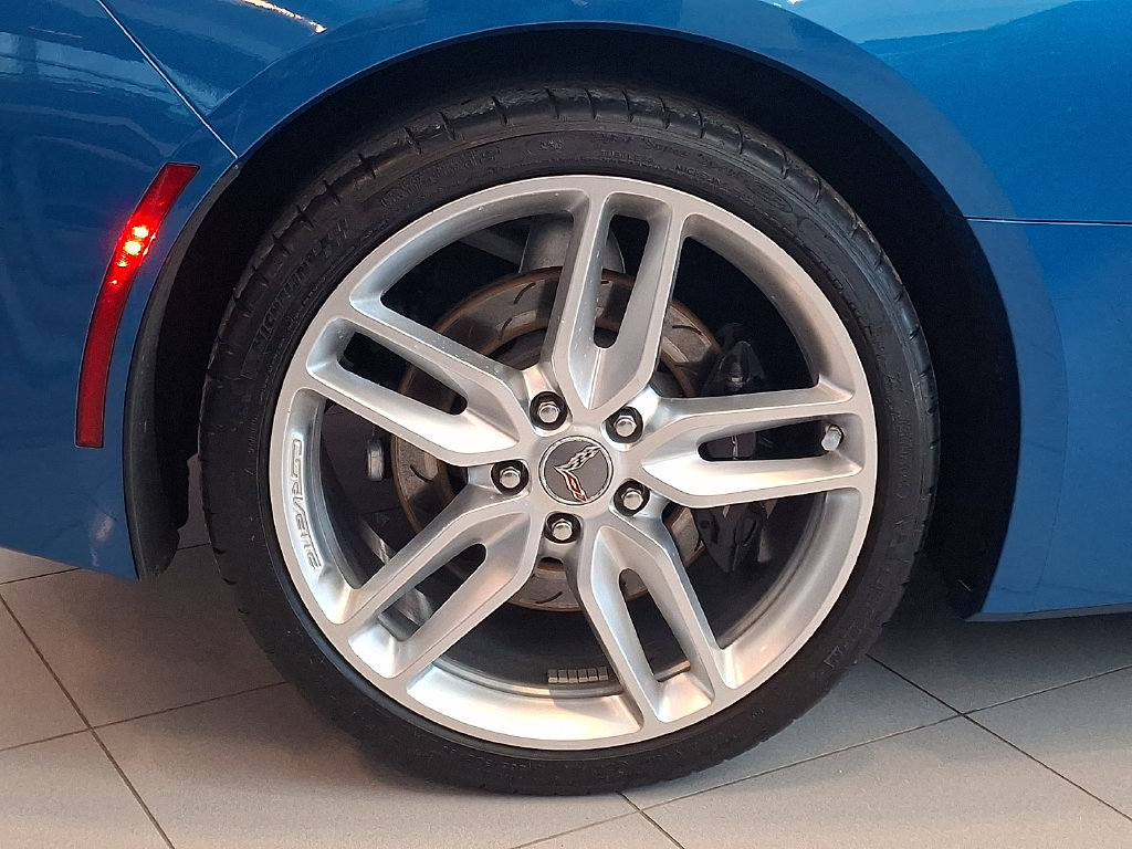 2015 Chevrolet Corvette Z51 - Photo 8