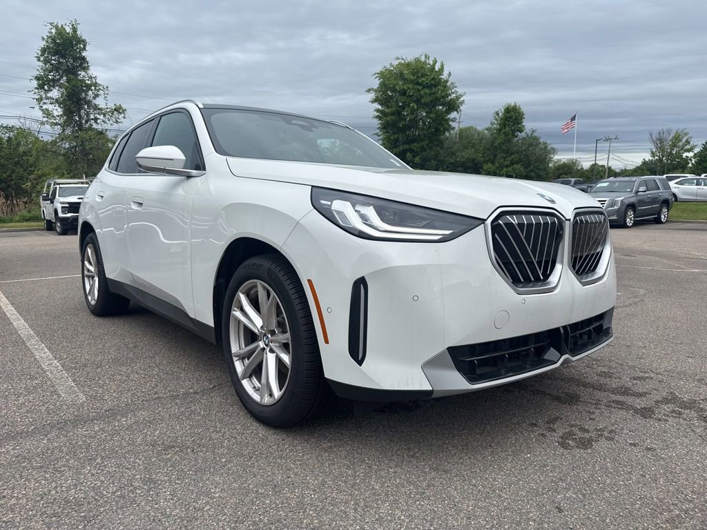2025 BMW X3 30 XDRIVE's photo
