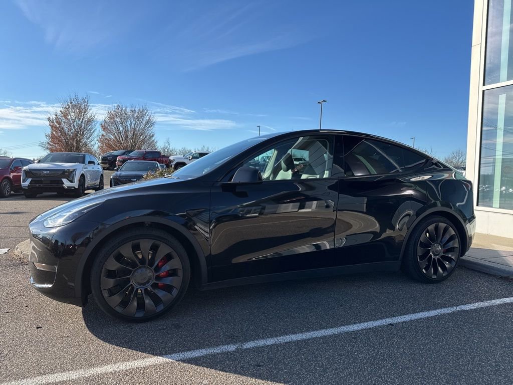 2023 Tesla Model Y Performance photo 2