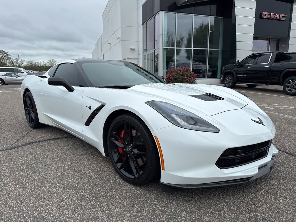 2016 Chevrolet Corvette Stingray Z51 2LT photo 2