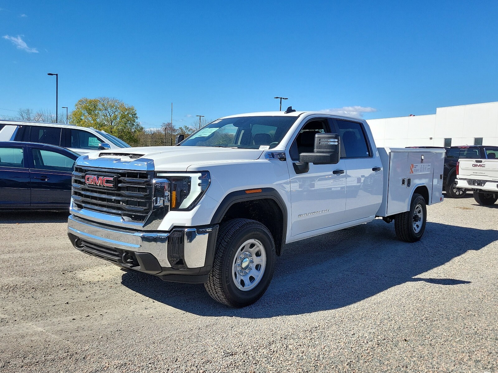 2025 Gmc Sierra 3500 HD Pro photo 2