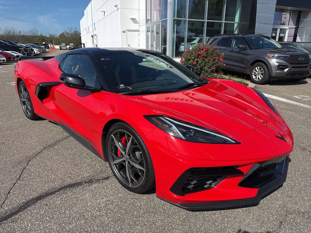 2022 Chevrolet Corvette Stingray 2LT photo 2