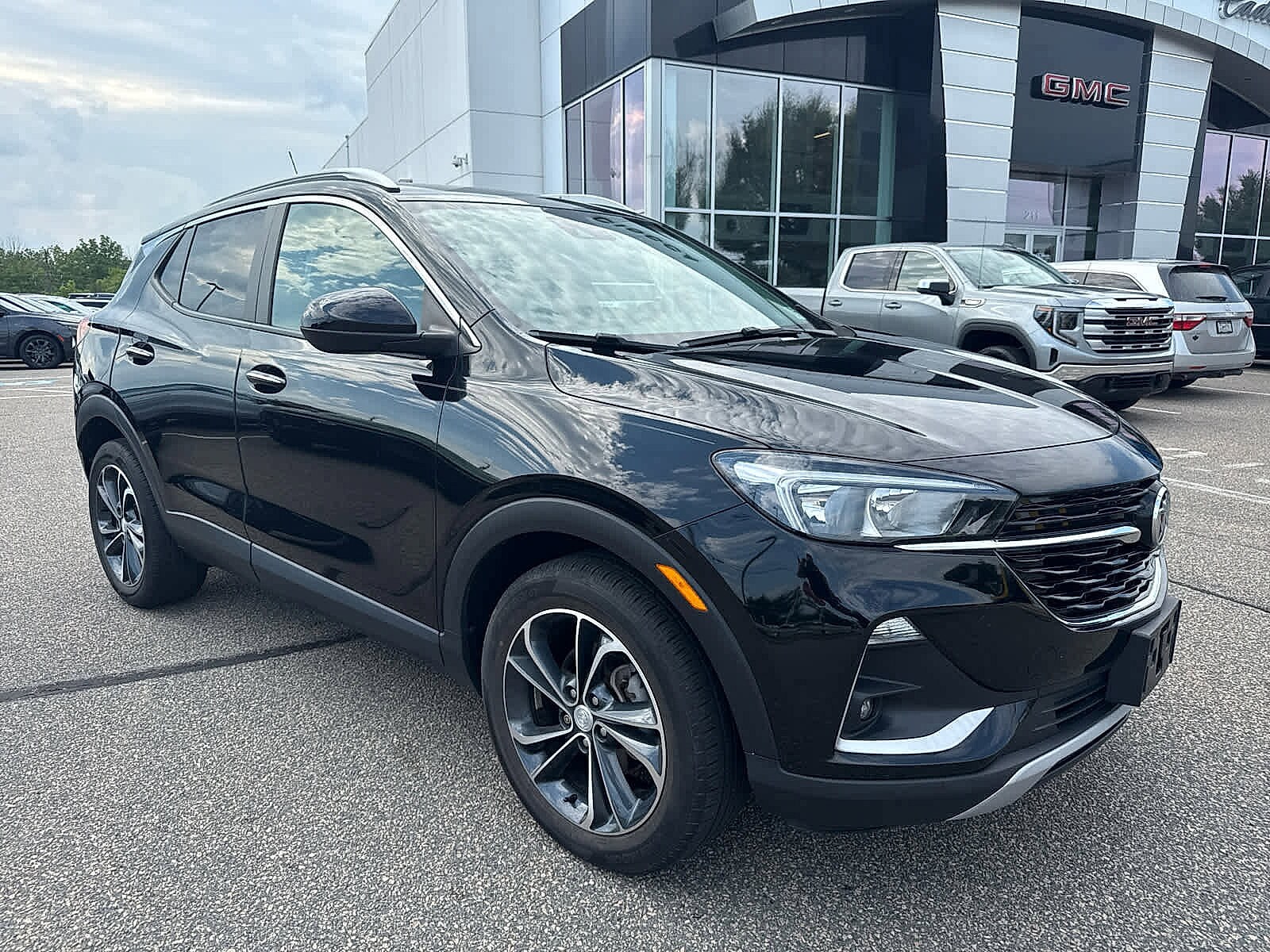 2023 Buick Encore GX Select photo 2