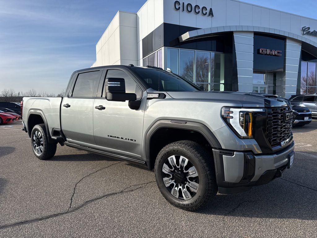 2024 Gmc Sierra 2500 HD Denali photo 2