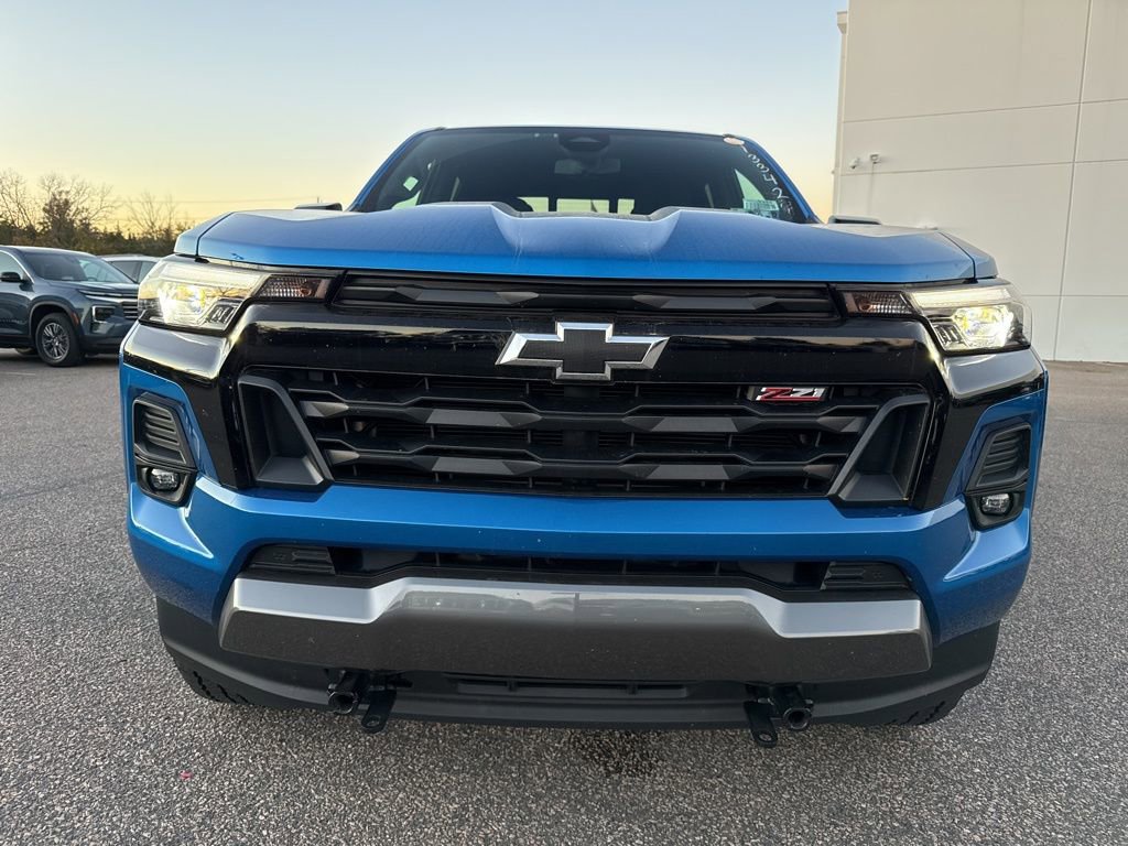 2024 Chevrolet Colorado Z71 photo 4