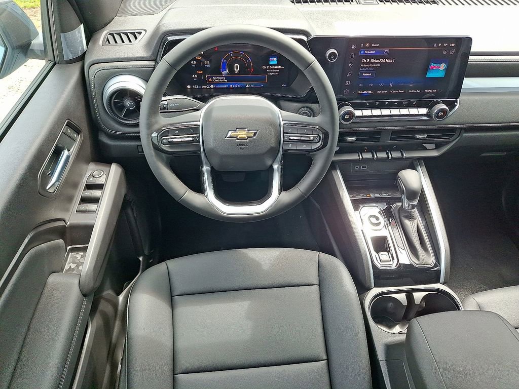 2025 Chevrolet Colorado Work Truck LT photo 2