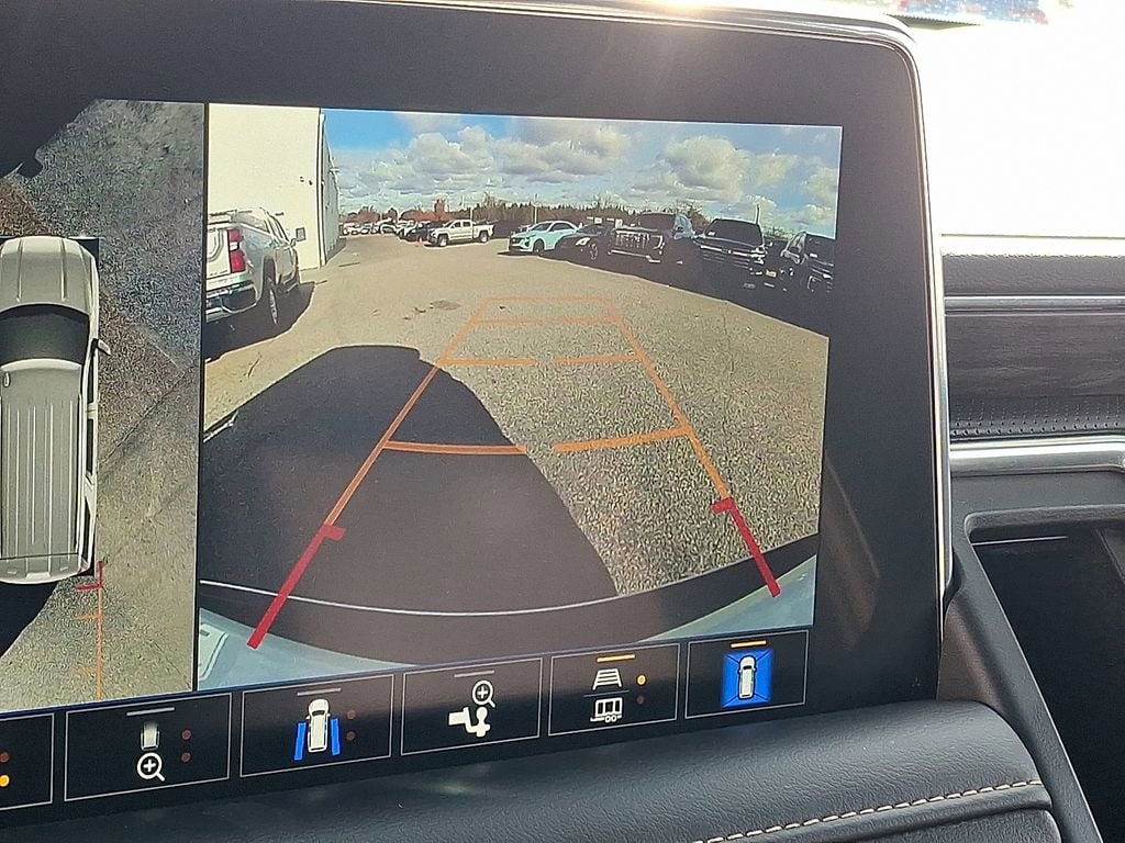 Used 2022 GMC Yukon XL SLT SUV