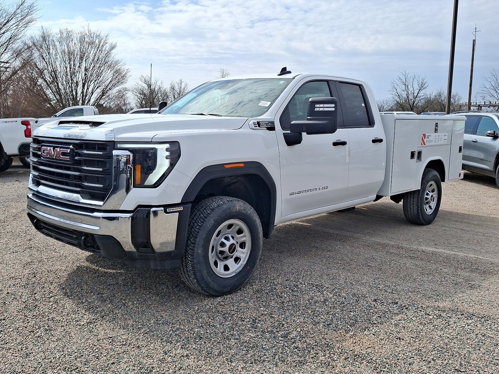 2025 Gmc Sierra 3500 HD Pro photo 2