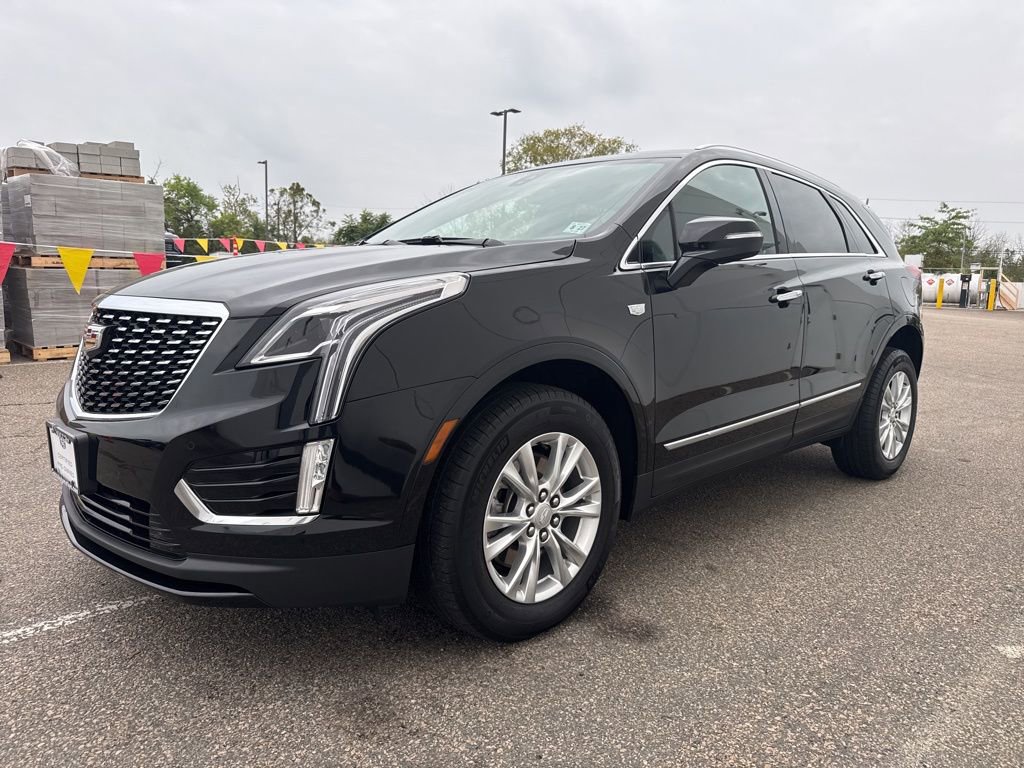 2023 Cadillac XT5 Luxury photo 3