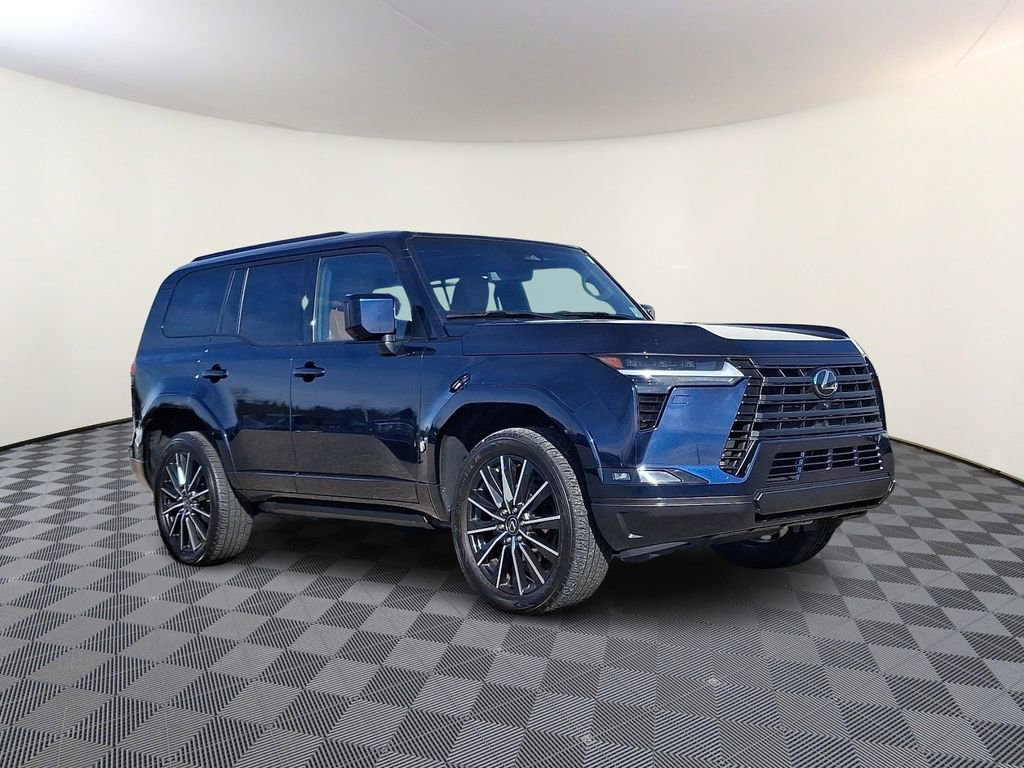 2024 Lexus GX Luxury's photo