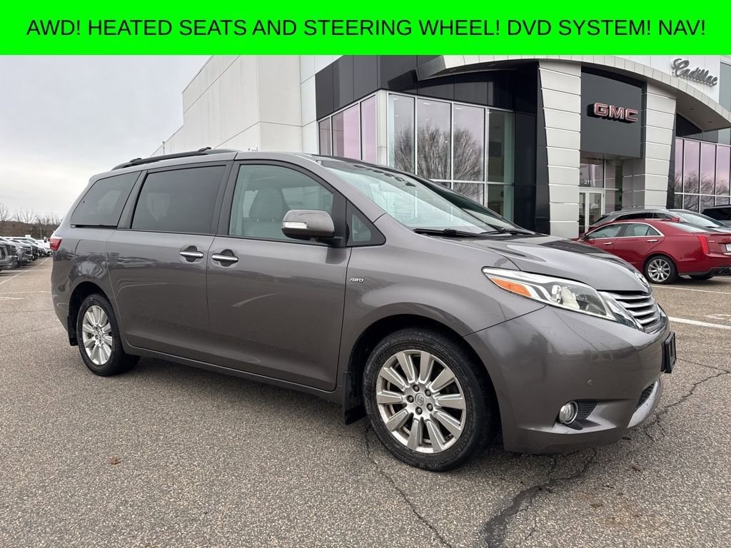 2017 Toyota Sienna Limited's photo