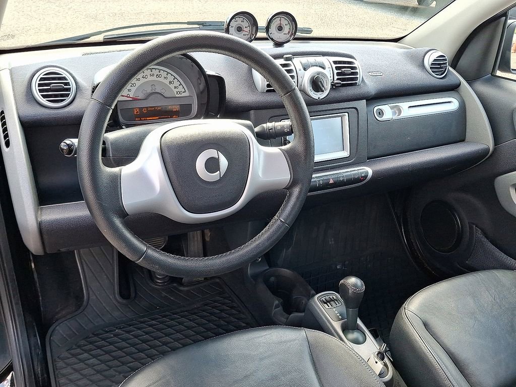 2013 Smart Fortwo Electric Drive photo 2