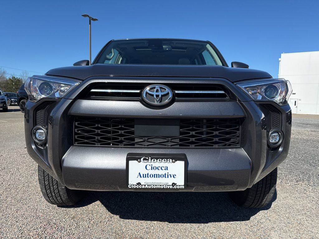 2023 Toyota 4Runner SR5 Premium photo 4