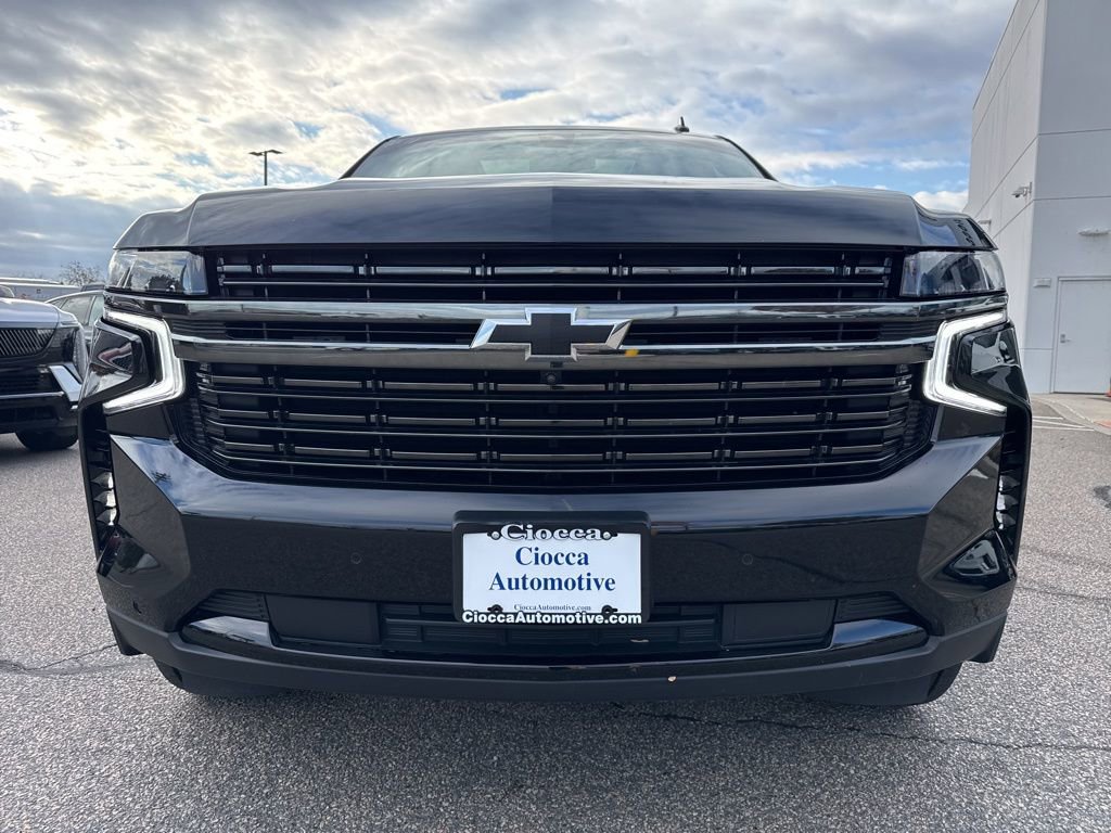 2021 Chevrolet Tahoe RST photo 2