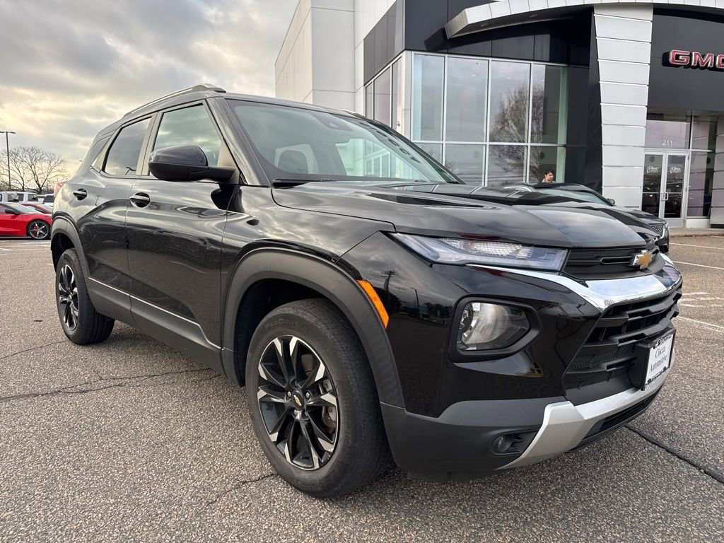 2023 Chevrolet Trailblazer LT photo 3