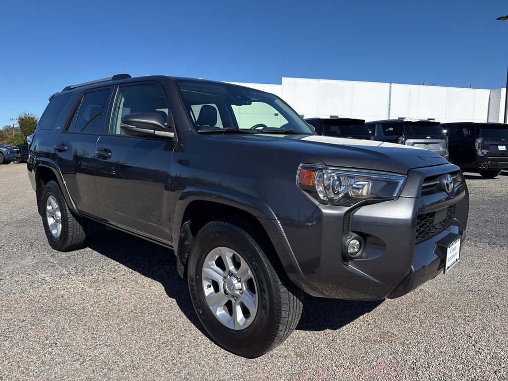 2023 Toyota 4Runner SR5 Premium photo 3
