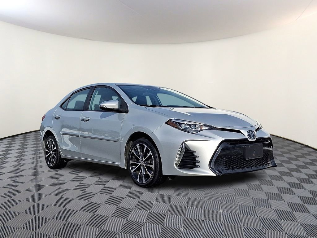 2019 Toyota Corolla SE's photo