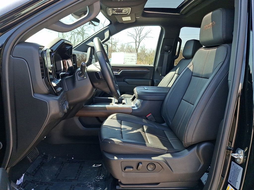 2024 Chevrolet Silverado 3500HD High Country - Photo 15