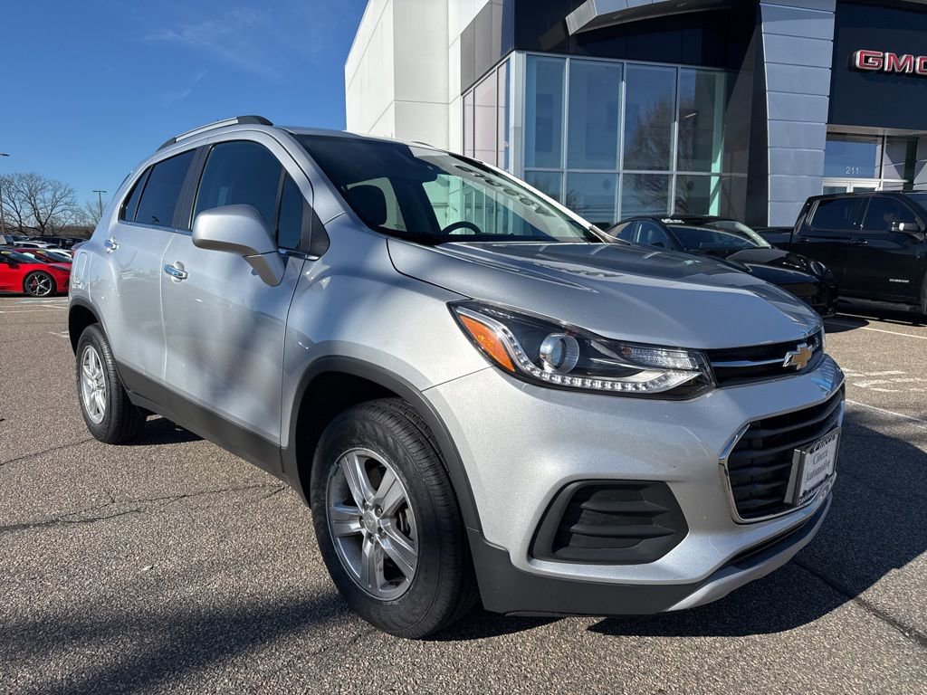 2020 Chevrolet Trax LT photo 3