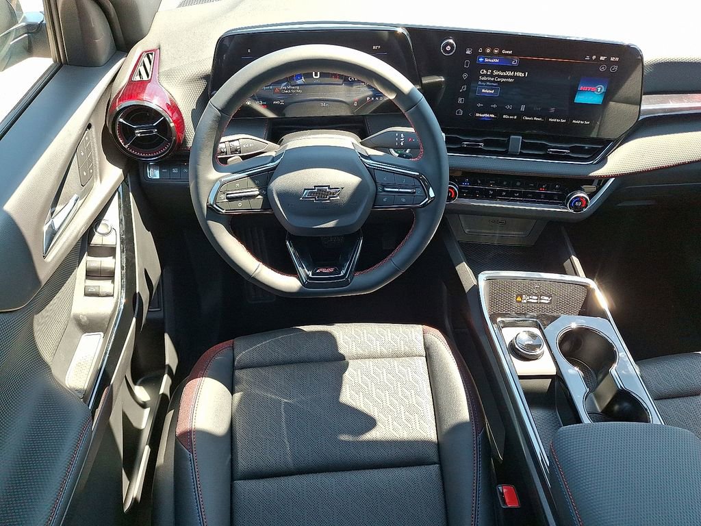 2026 Chevrolet Equinox RS photo 2