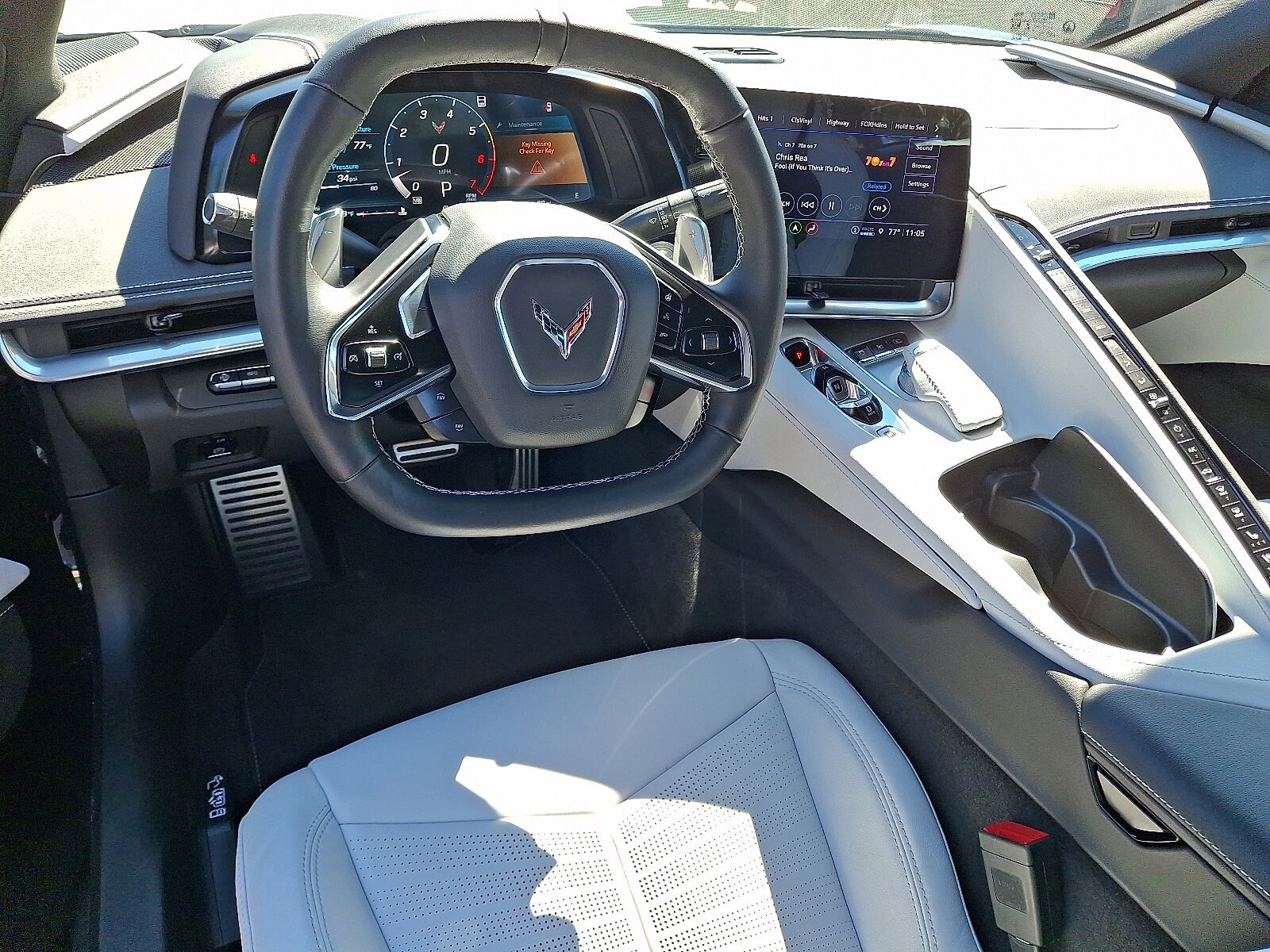 2022 Chevrolet Corvette Stingray 2LT photo 2