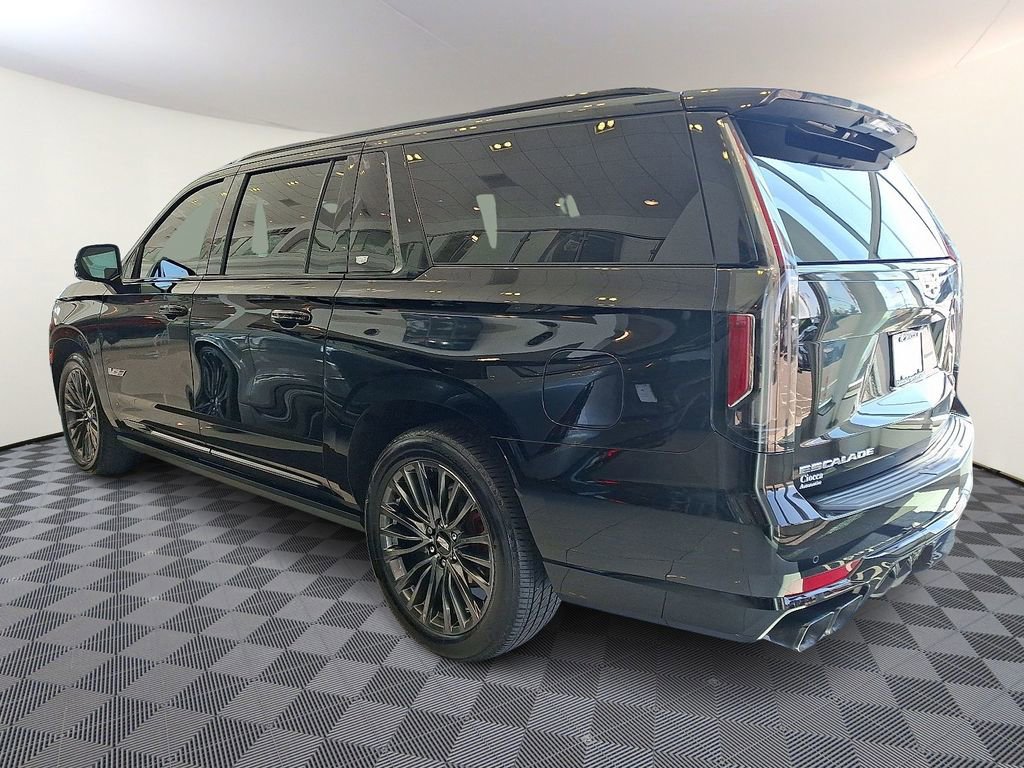 2023 Cadillac Escalade ESV V-Series photo 4