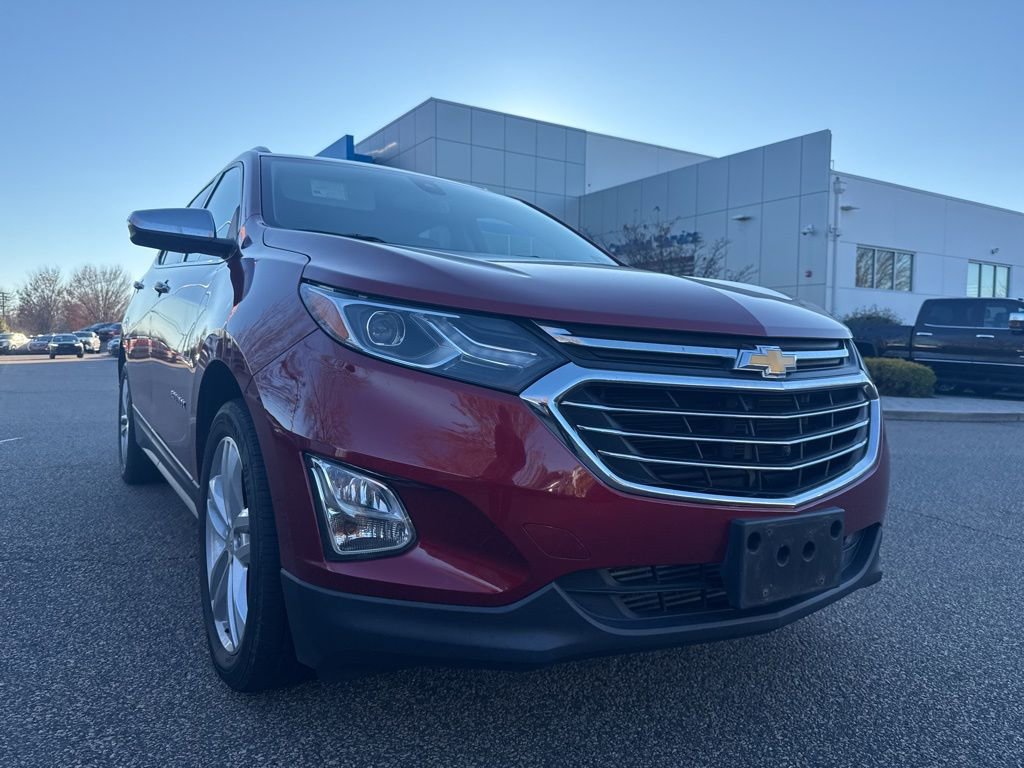 2018 Chevrolet Equinox Premier photo 2