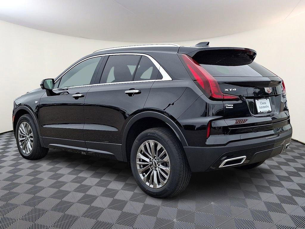 2024 Cadillac XT4 Premium Luxury photo 4