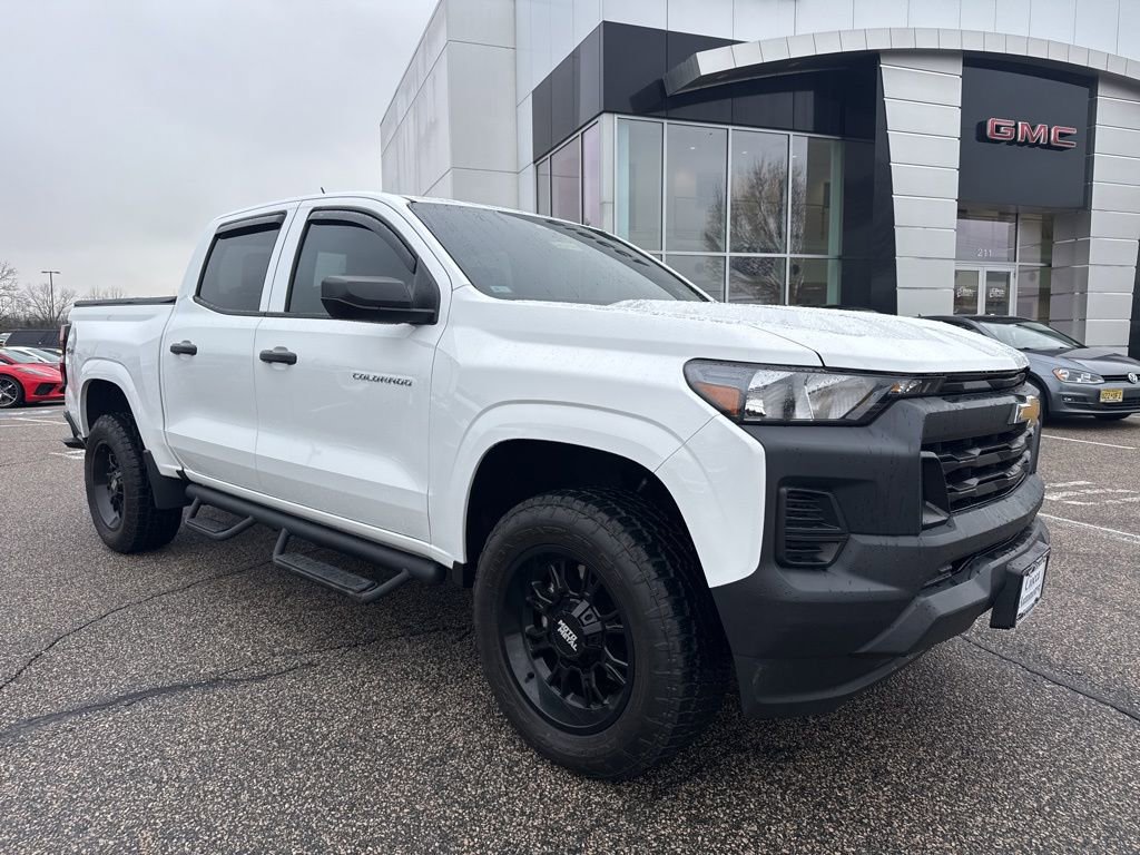 2023 Chevrolet Colorado Work Truck photo 3