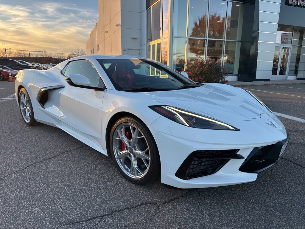 2022 Chevrolet Corvette Stingray 3LT photo 2