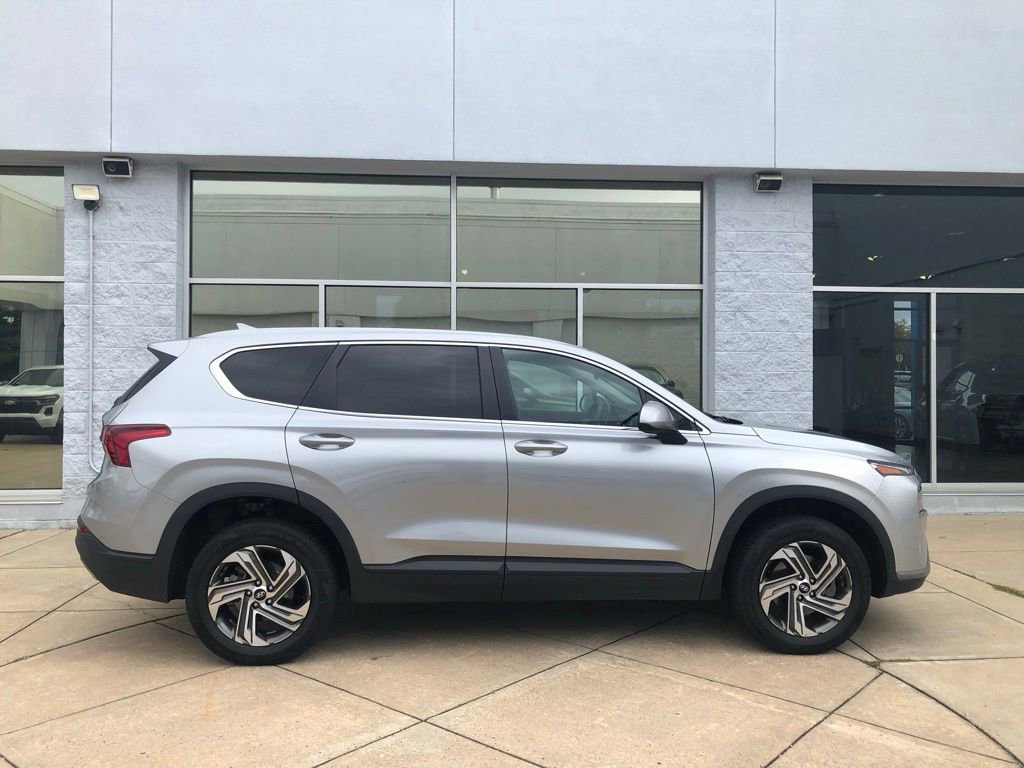 2023 Hyundai Santa Fe SE photo 4