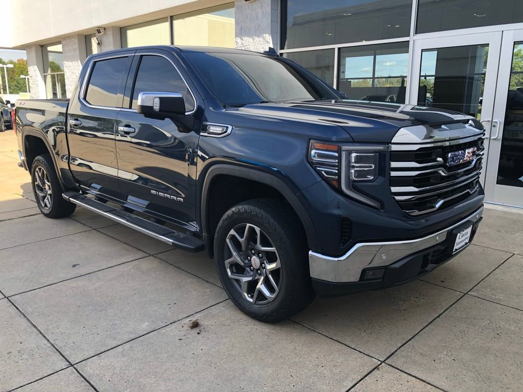 2022 Gmc Sierra 1500 SLT photo 3