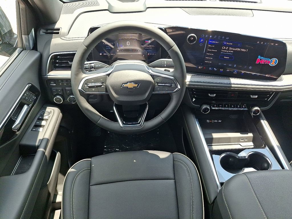 2025 Chevrolet Tahoe Premier photo 2