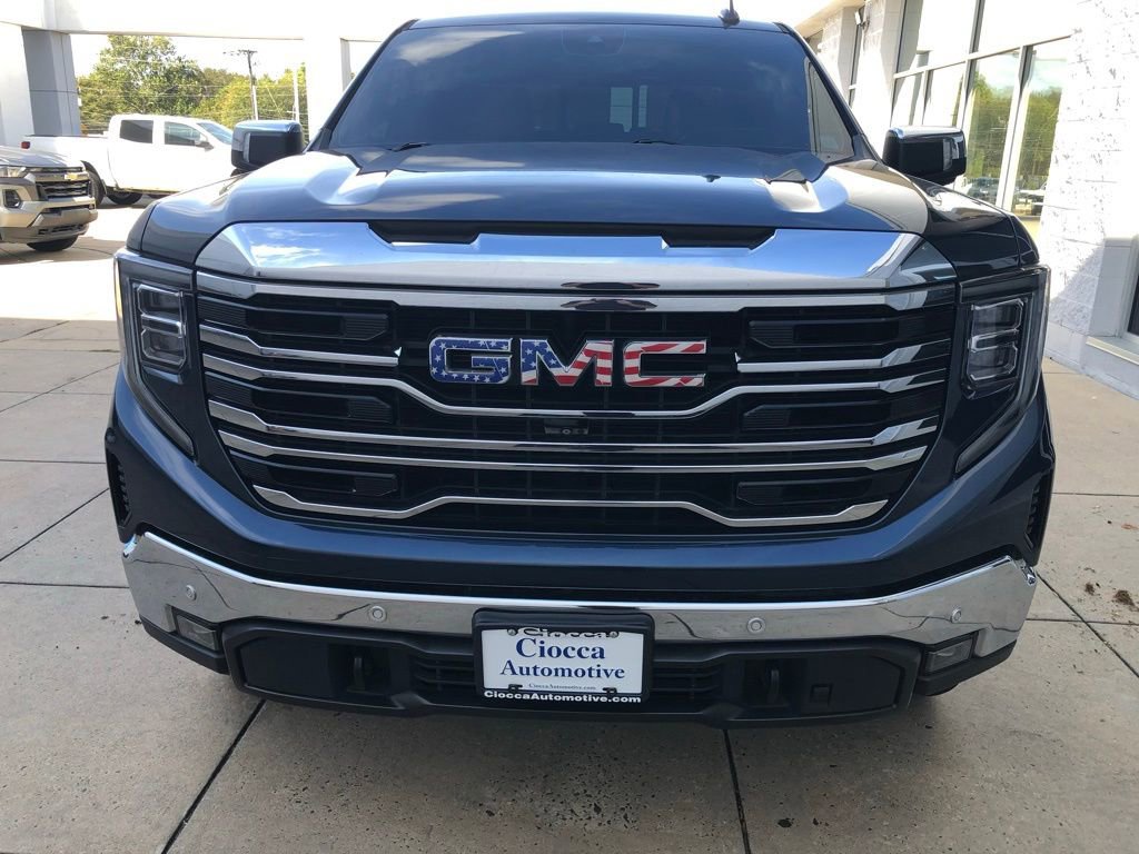2022 Gmc Sierra 1500 SLT photo 2
