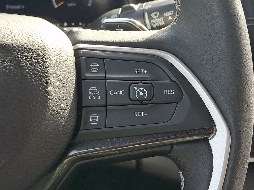 2023 Jeep Grand Cherokee Altitude - Photo 26